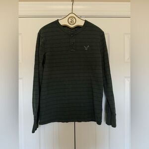 American Eagle Outfitters Men's Olive Green Long Sleeve Henley